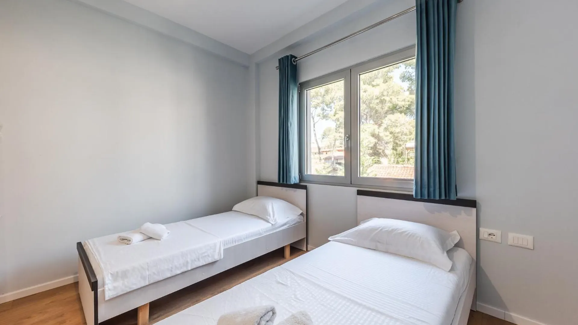 Beni'S Villa Apartments By Ps 格勒姆