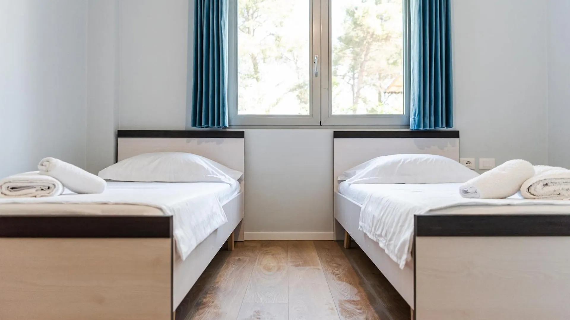Beni'S Villa Apartments By Ps Golem  Albania