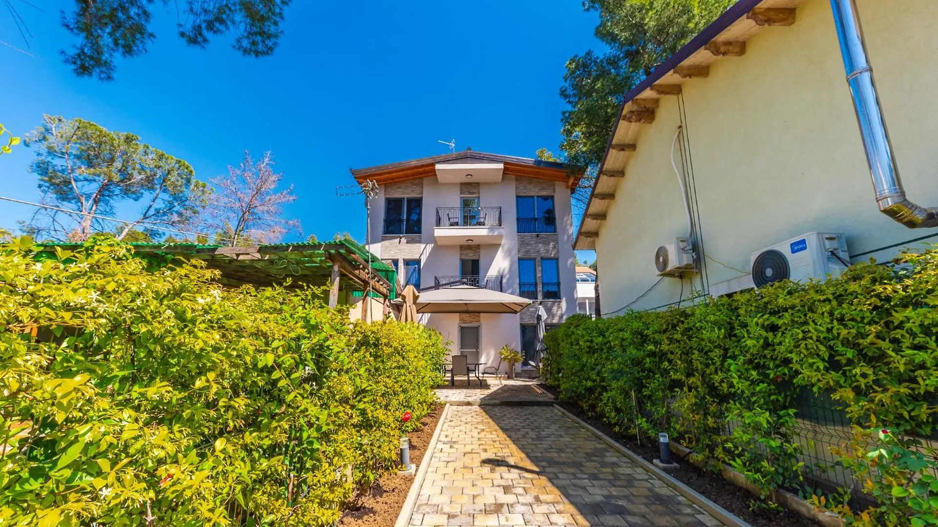 Beni'S Villa Apartments By Ps Golem  0*, Golem (Tirana) Albania